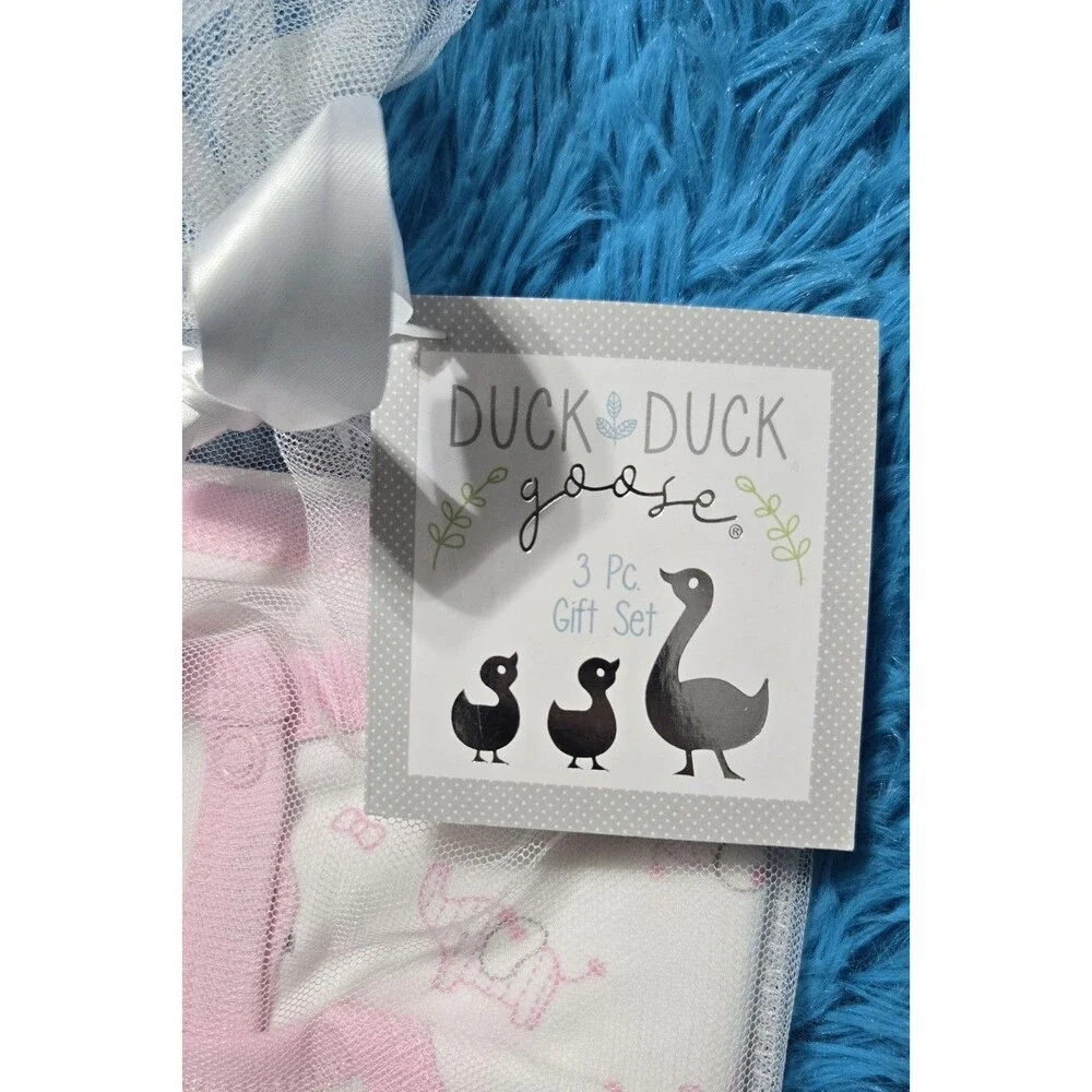 Duck Duck Goose 3pc Gift Set 3-6 Months- Sleep&Play, Bodysuit, & Bib